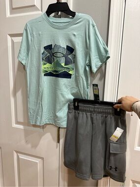 Under Armour Mint Graphic Logo Tee with Gray Athletic Shorts